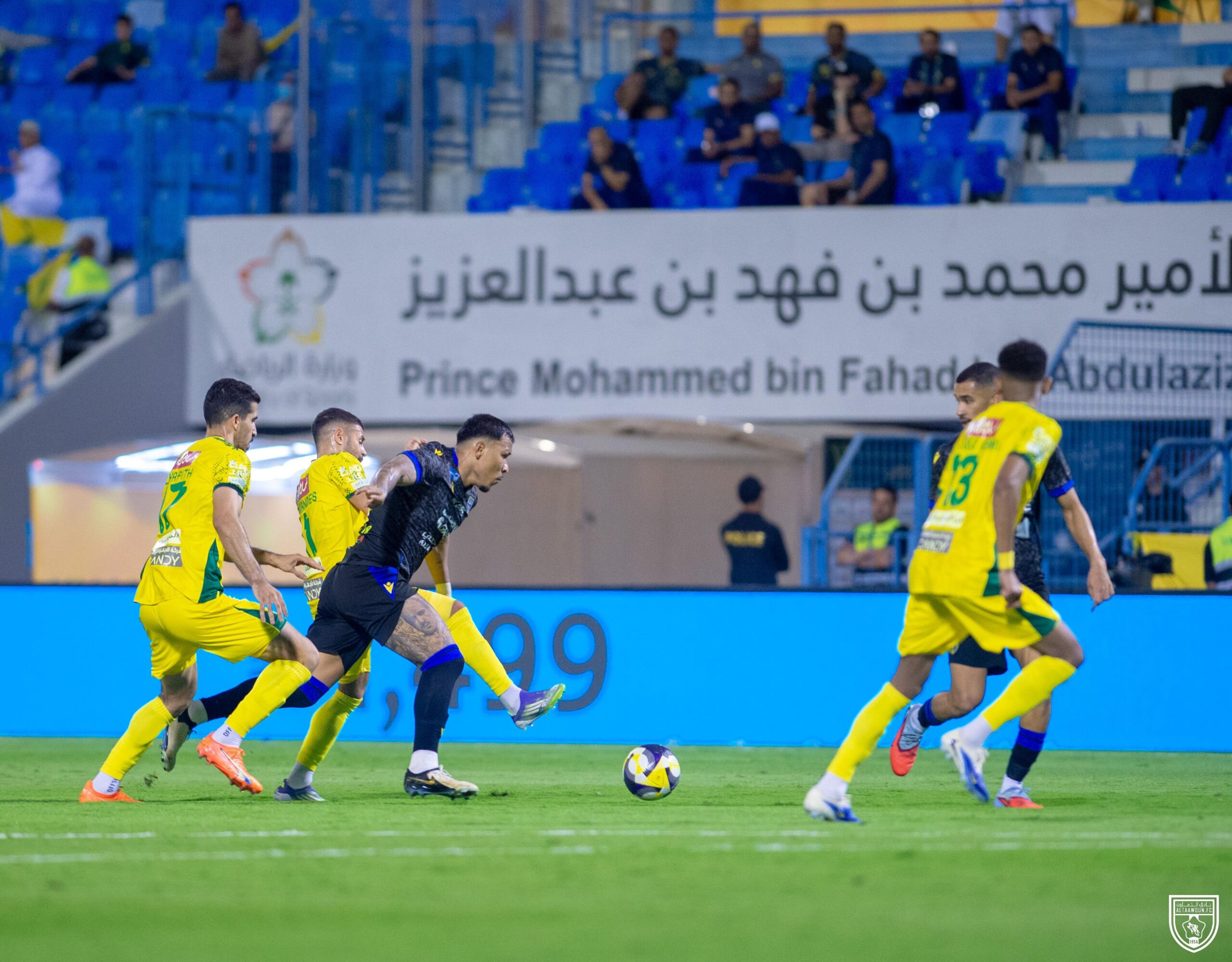 ثنائي الخليج خارج حسابات مباراة الهلال بدوري روشن