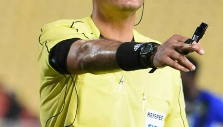 صافرة محلية لمباراة النصر ضد الاتفاق في دوري روشن