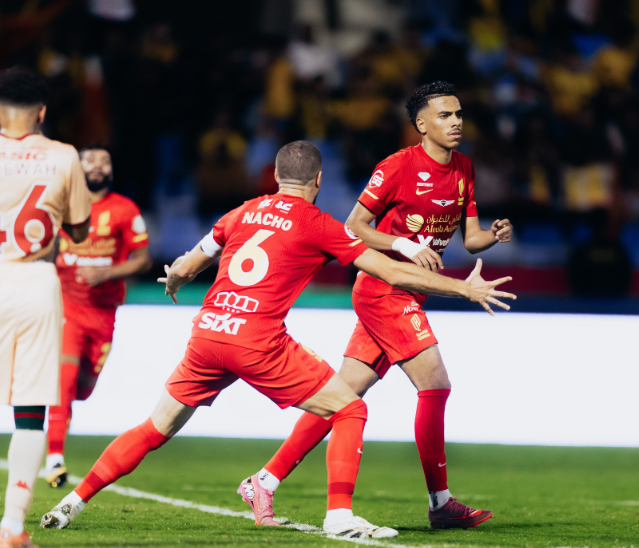 صور | القادسية يُنهي استعداداته قبل لقاء ضمك في دوري روشن