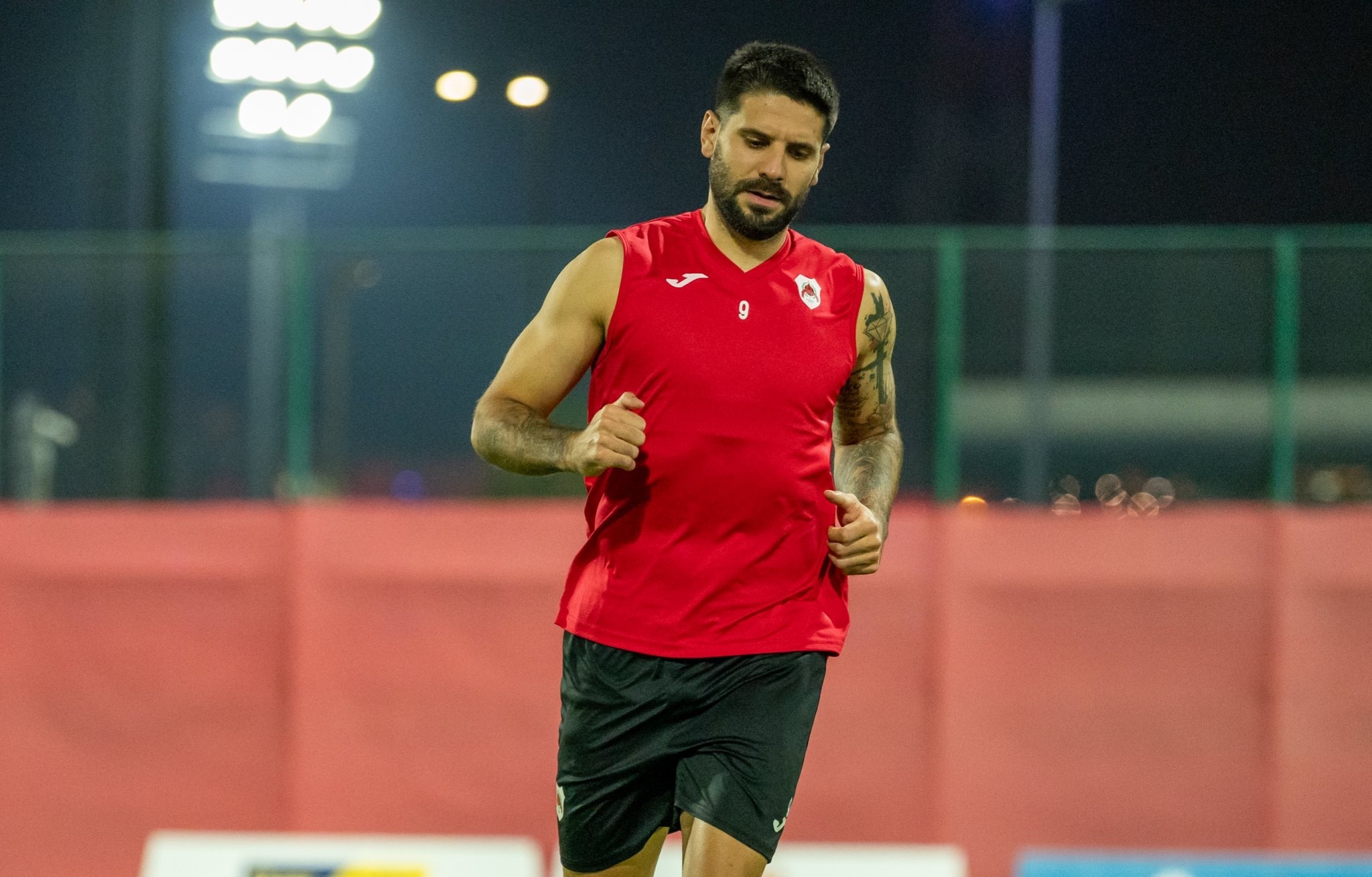 أول تعليق رسمي بشأن مفاوضات الأهلي مع ميتروفيتش