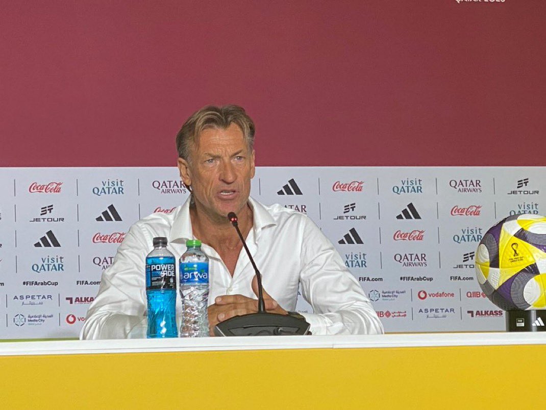 «من يخطئ يعاقب».. هكذا علق رينارد على ركلة جزاء الحمدان الضائعة