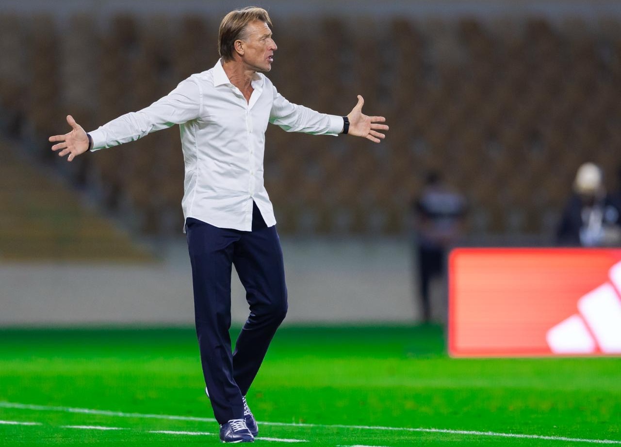 رينارد يستبعد 3 لاعبين من تشكيلة الأخضر لمواجهة عمان في كأس العرب