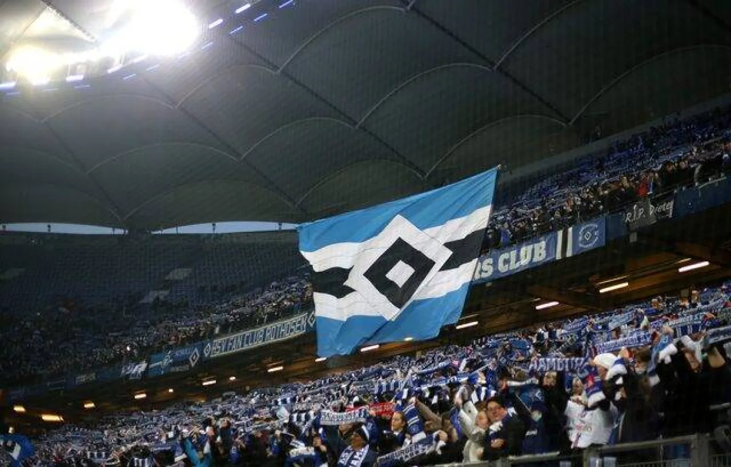 العاصفة «إيلي» تؤجل مواجهة هامبورج وليفركوزن في البوندسليجا