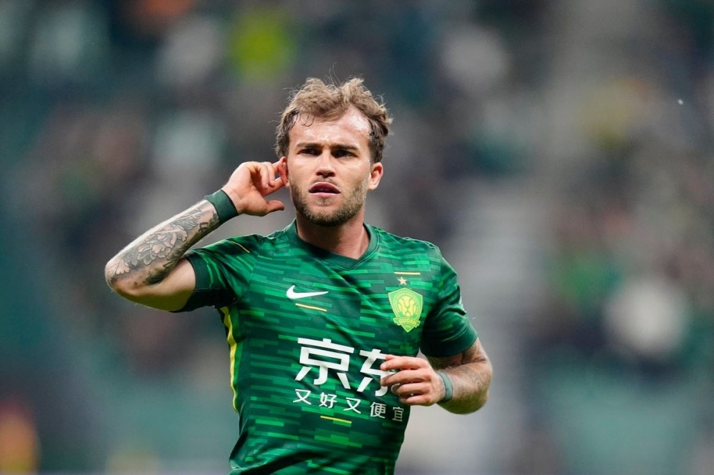 دعم أوروبي لخط الوسط.. رودريجيز يقترب من تمثيل النجمة