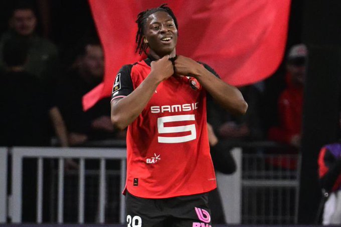 فيديو| إعلامي ينتقد عرض الهلال لضم نجم رين الفرنسي