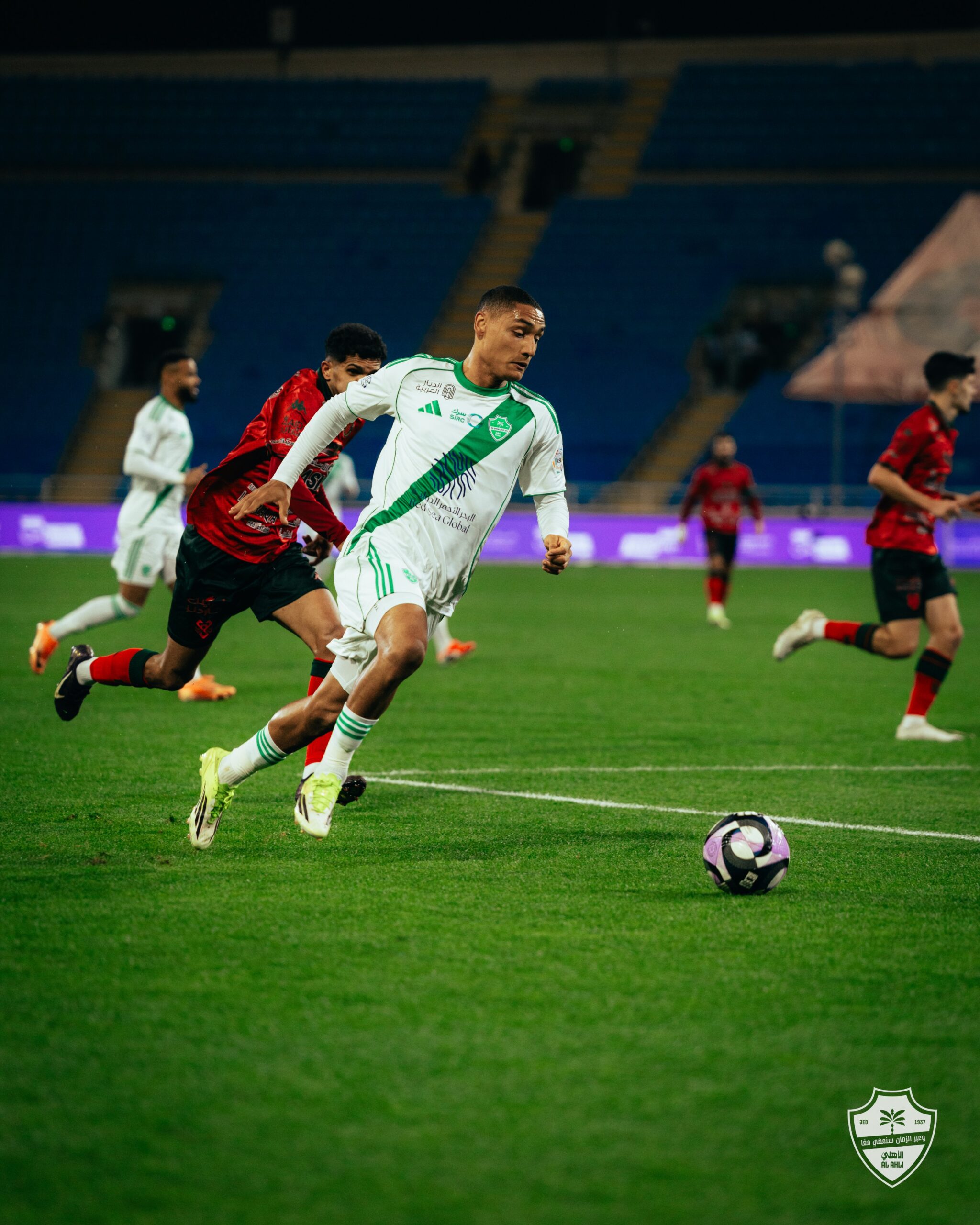 عاجل الأهلي يتجاوز الخلود بشق الأنفس في دوري روشن