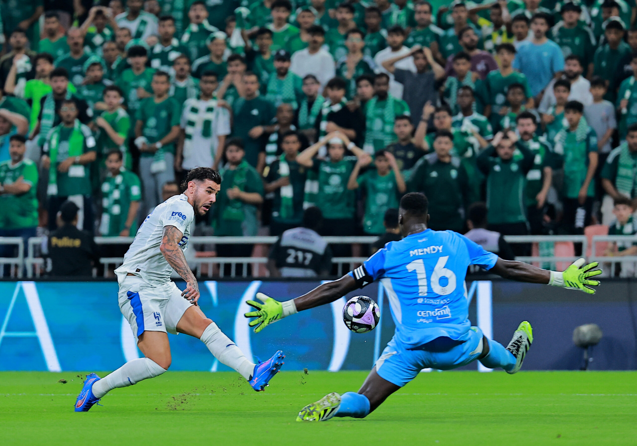 الهلال يفتقد هيرنانديز في الجولة 14 لدوري روشن