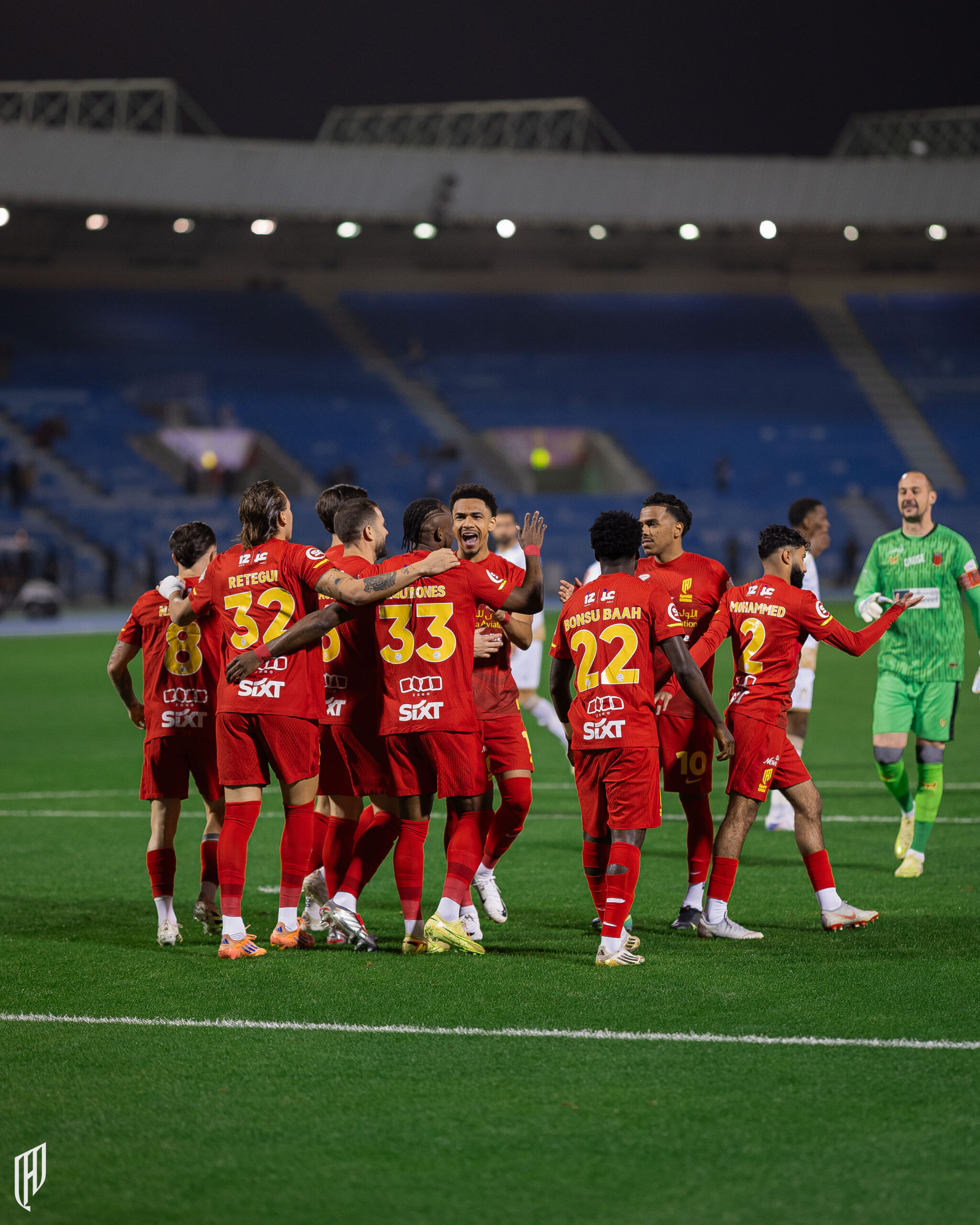 التشكيل الرسمي لمباراة الحزم ضد القادسية في دوري روشن