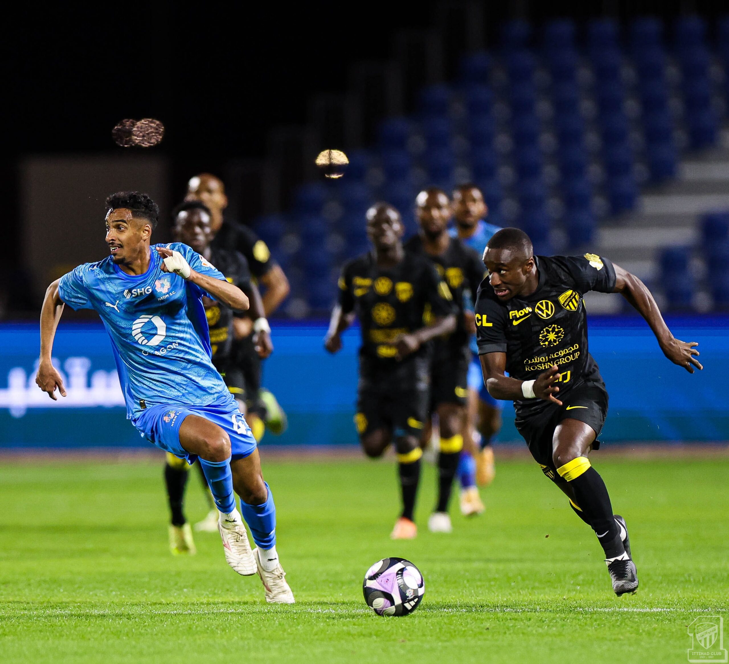 أبرز مباريات اليوم.. الاتحاد يواجه التعاون.. ومواجهات نارية في دوريات أوروبا