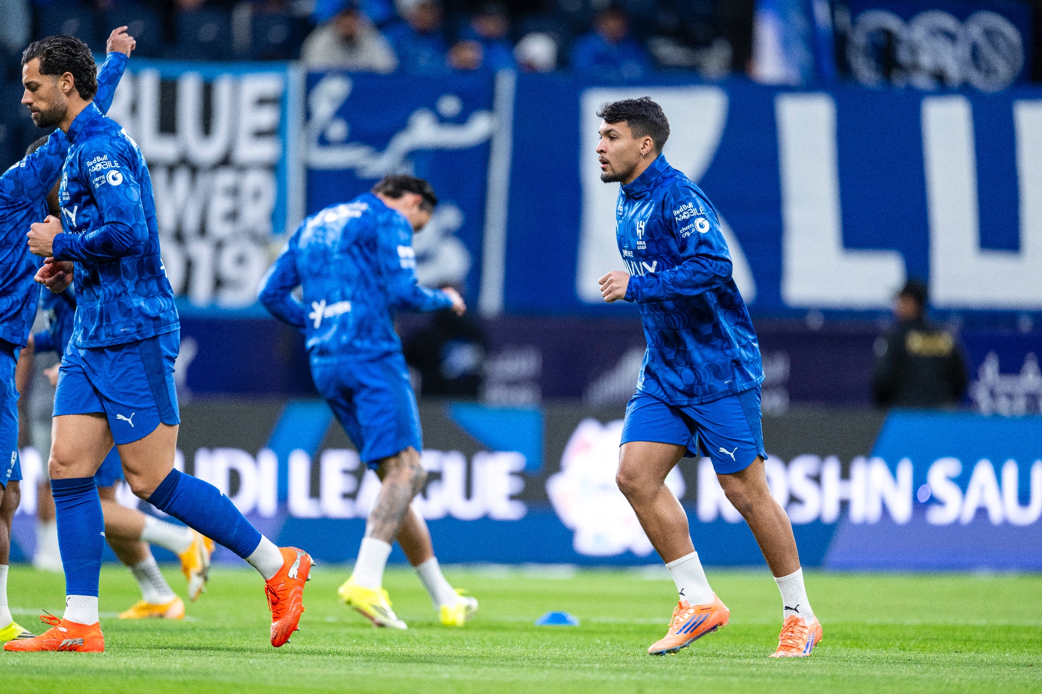روشن 19.. القادسية يهدد زعامة الهلال.. والنصر والأهلي يترقبان