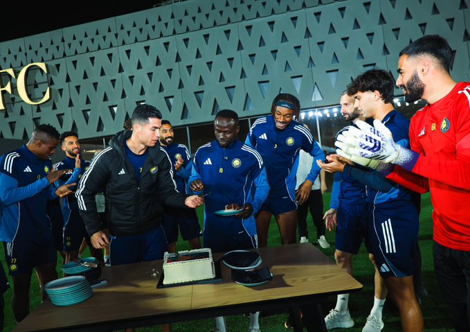 بعد عودته للرياض.. موق ماني من المشاركة مع النصر ضد التعاون