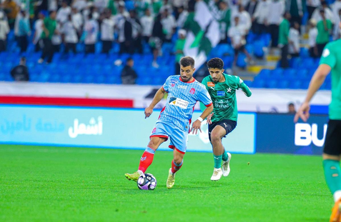 دوري روشن.. التعادل يسيطر على مواجهة الرياض والنجمة