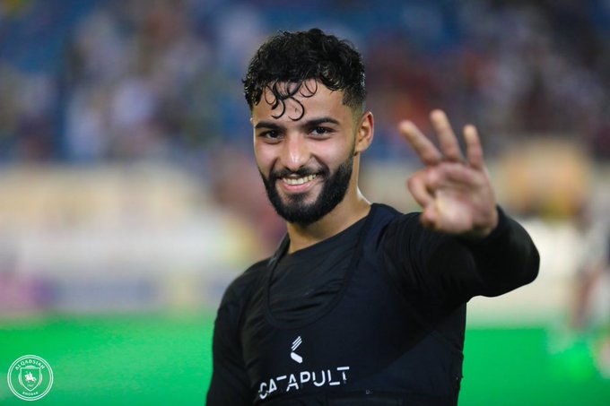 الهلال يصطدم القادسية بشأن ملف أبو الشامات