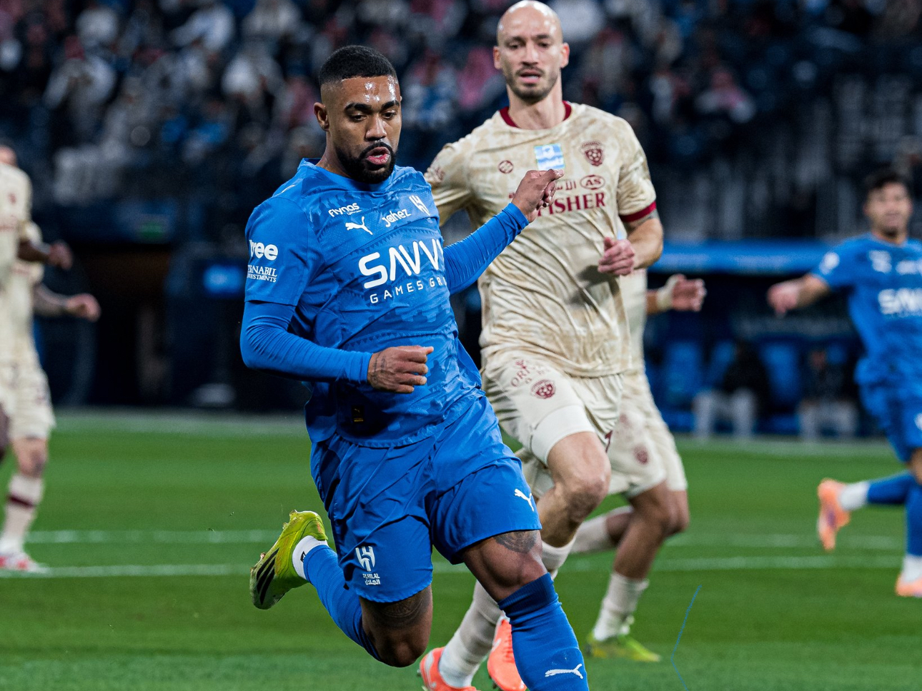 عاجل | قطار الهلال يدهس الفيحاء ويبتعد بالصدارة