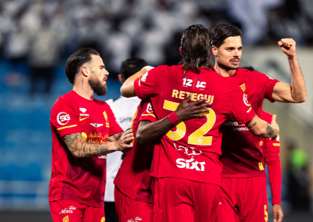 ثلاثي القادسية تحت التهديد قبل مواجهة الحزم في دوري روشن