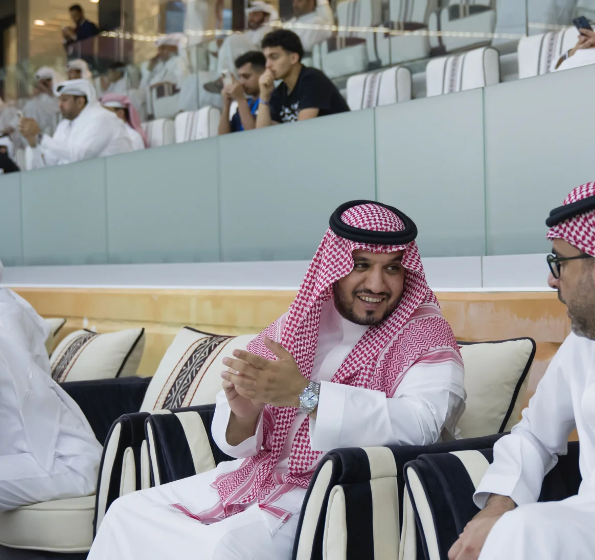 الماجد يرد على أزمة جيسوس والهلال: «من دقّ الباب يلقى الجواب»