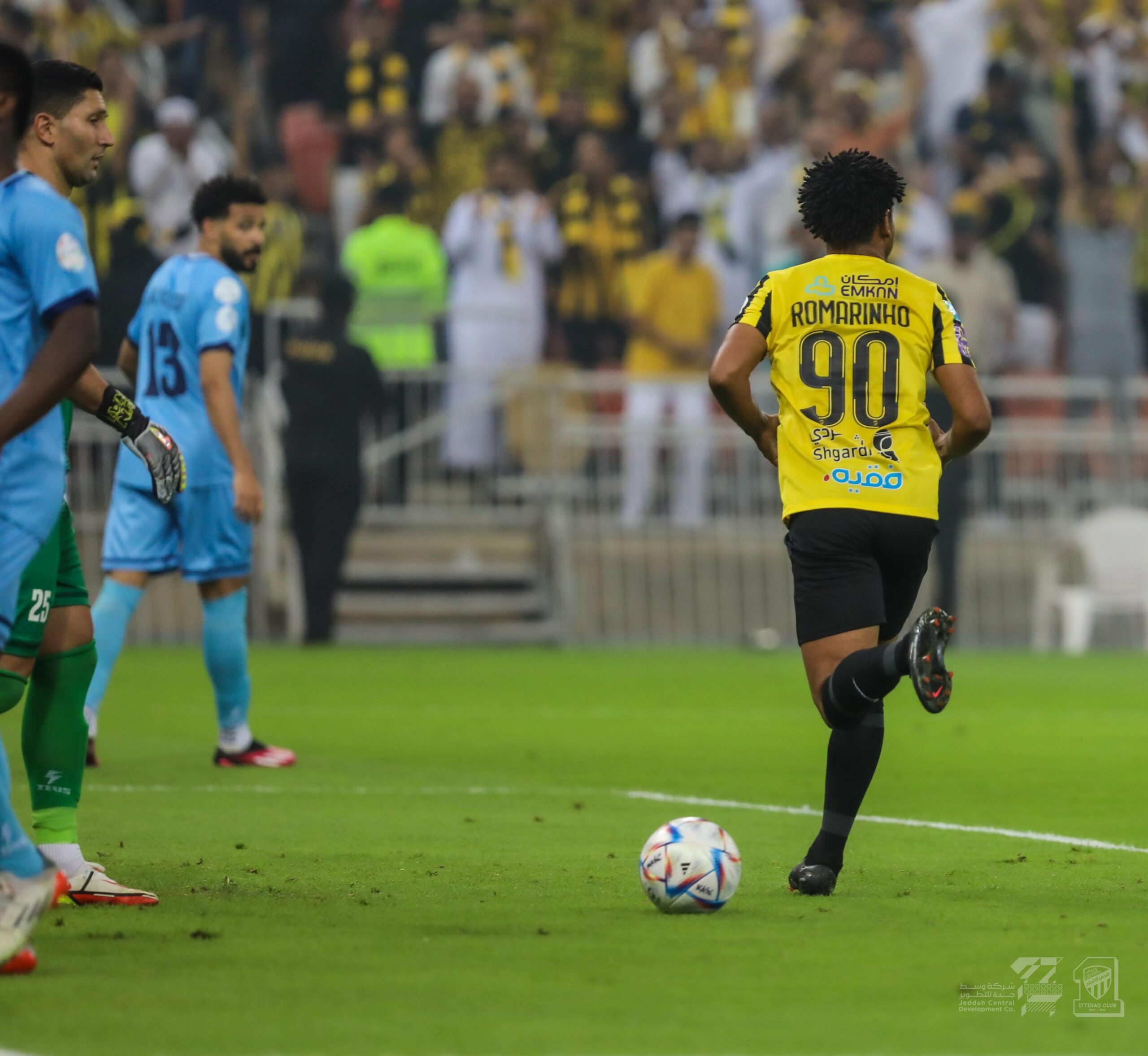 رسميًا.. إيقاف نجم نيوم والاتحاد لمدة عام بسبب المنشطات