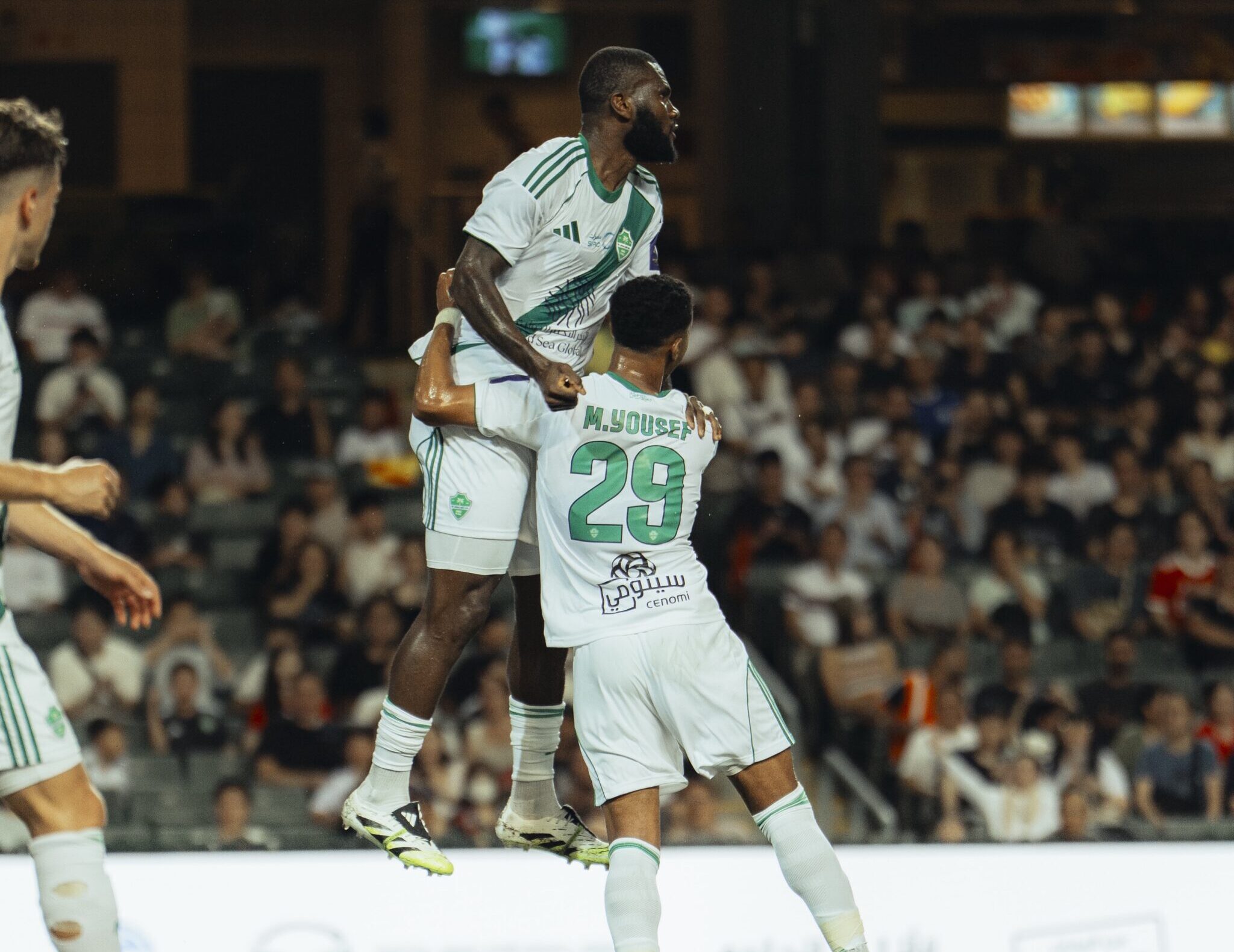 الأهلي في مأزق؟ نادٍ أوروبي يتحرك لضم كيسيه دون مقابل