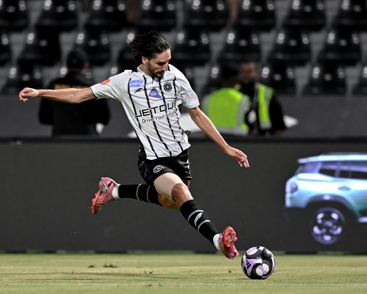 الاستقرار العائلي يحسم القرار.. ياسين عدلي يغلق باب الانتقال إلى الخلود