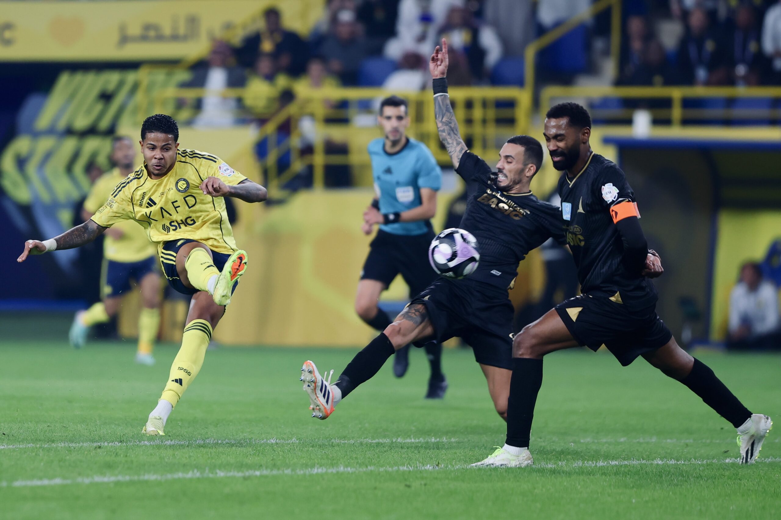 موعد رحيل ويسلي عن النصر.. بنفيكا يخطو أولى خطواته الرسمية