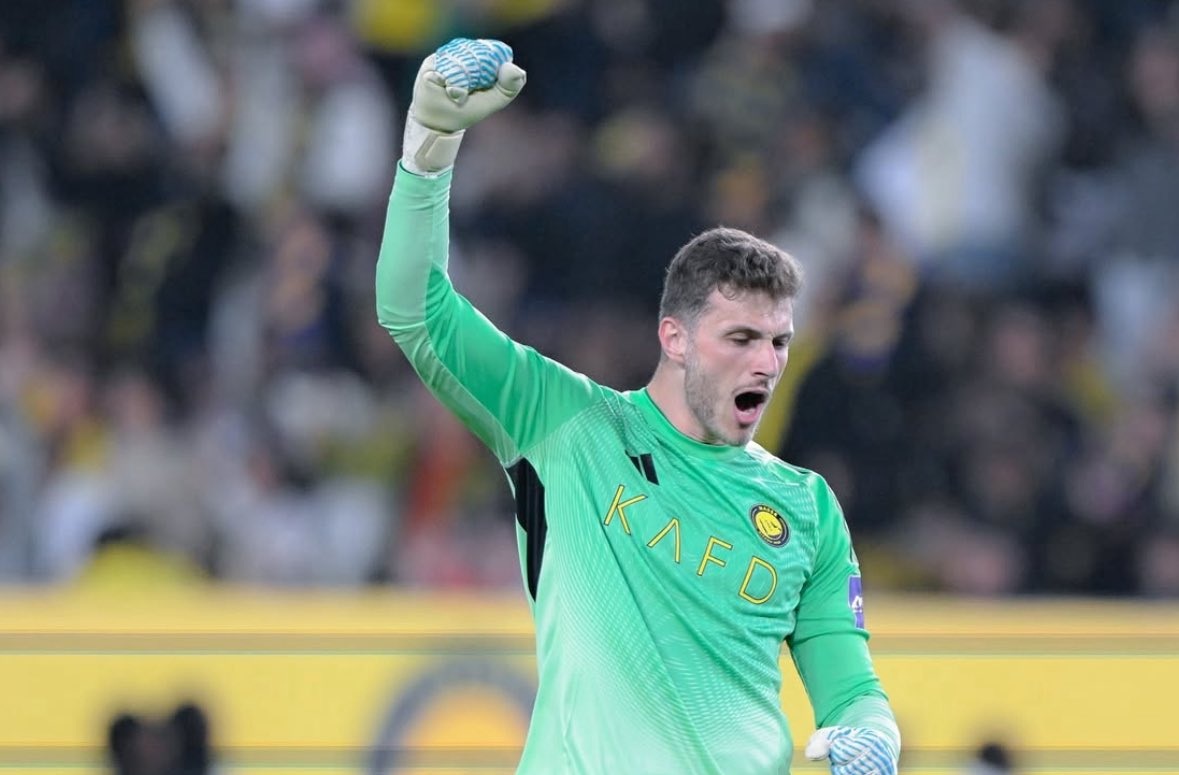 جنوى يحسم صفقة حارس النصر في الميركاتو الشتوي