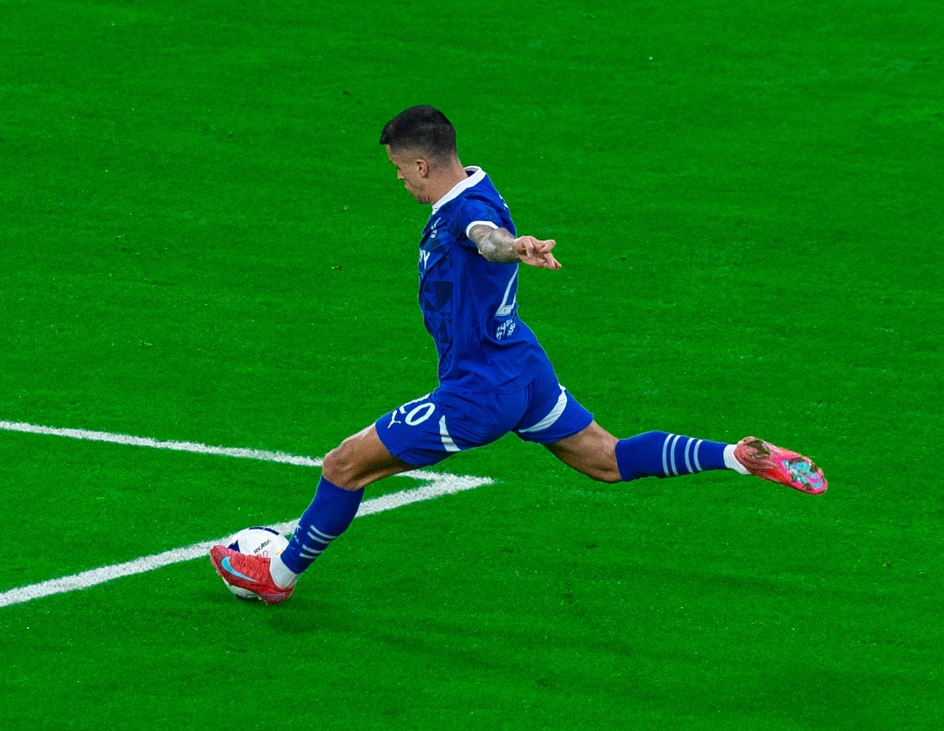 رغبة كانسيلو تعقّد مفاوضات إنتر مع الهلال