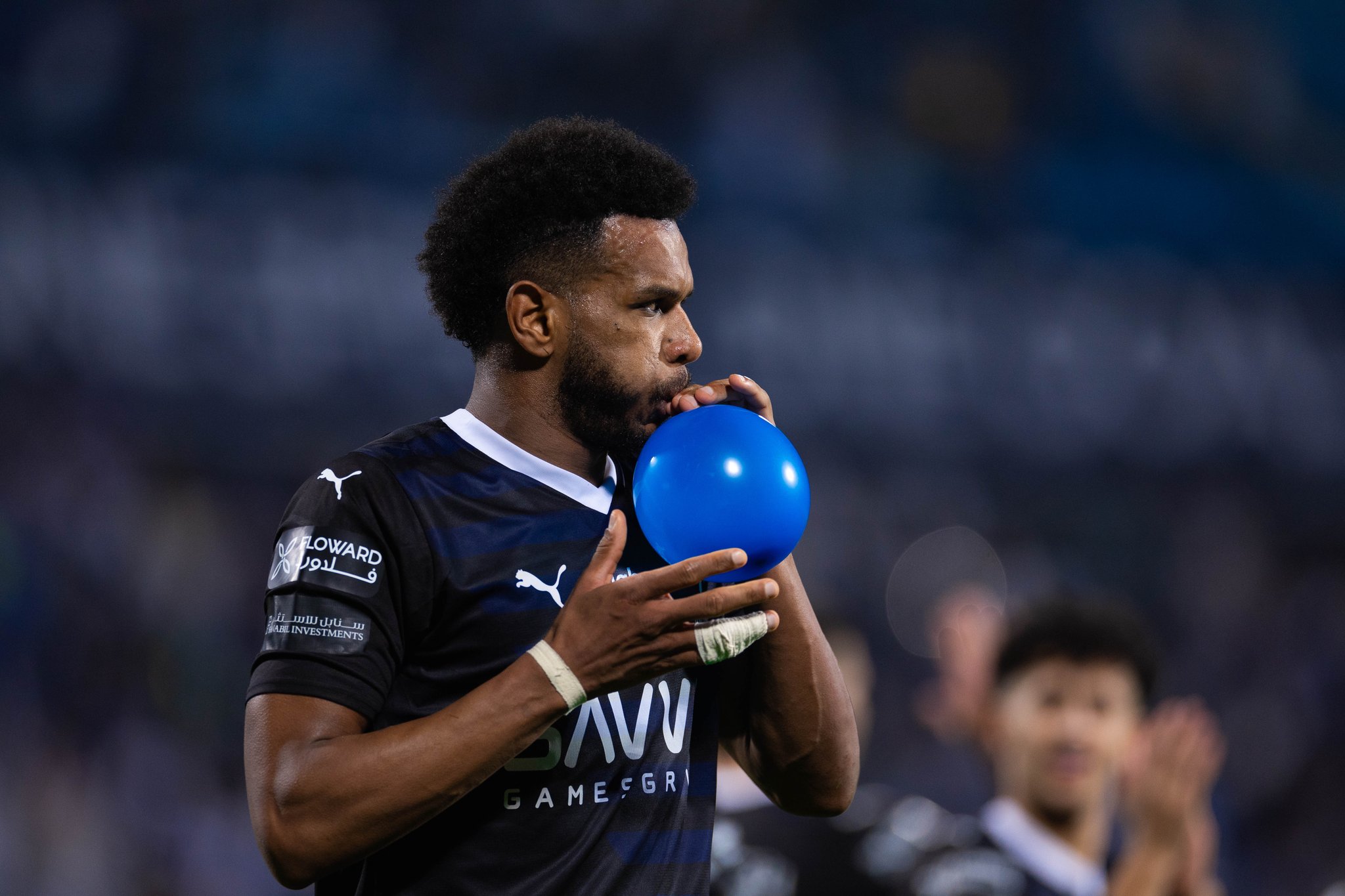 الشباب يطرق باب الهلال لضم البليهي.. واللاعب يدرس المخاطرة