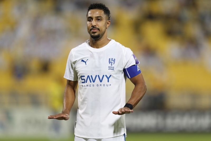 الهلال يعلن مستجدات إصابات الدوسري ونيفيز قبل مواجهة ضمك