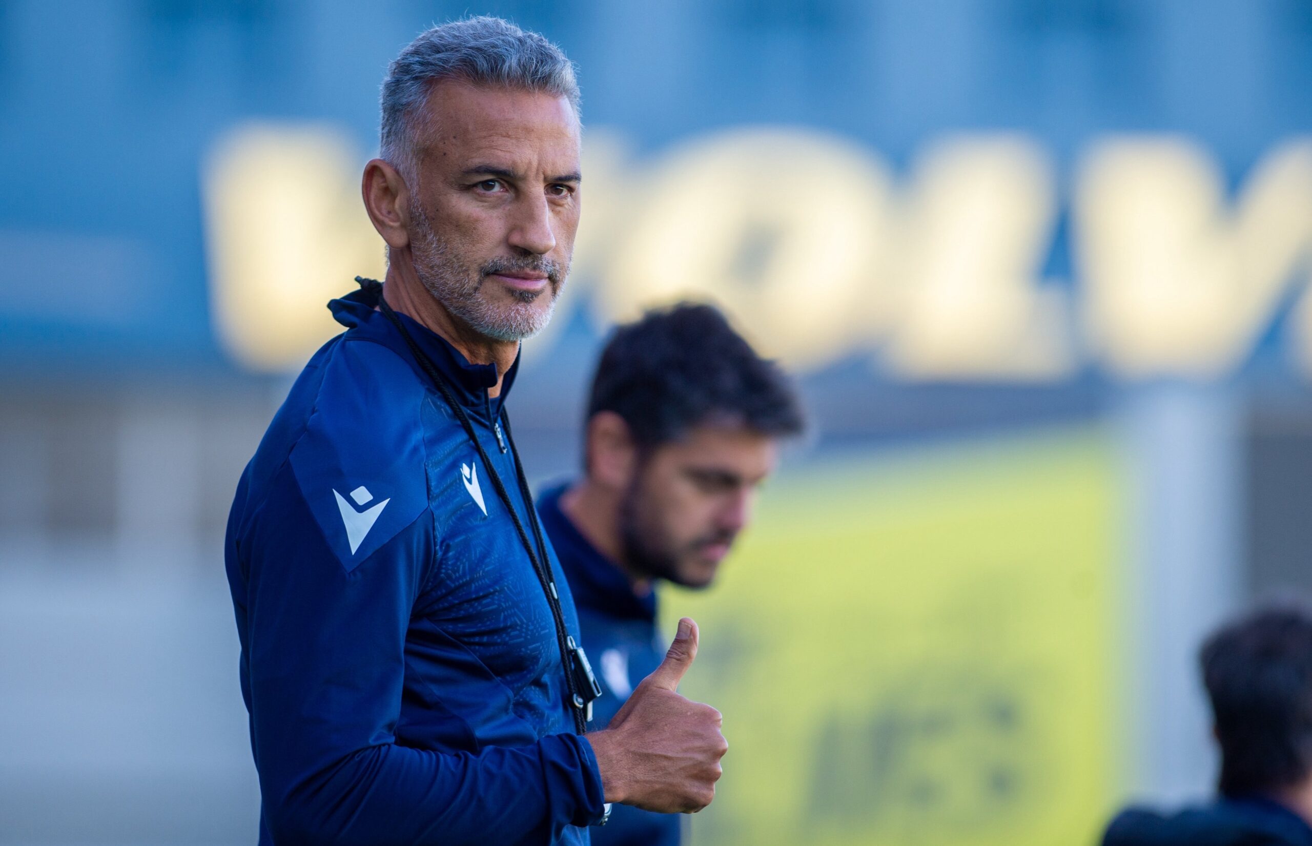 شاموسكا يكشف إستراتيجيته لتطوير التعاون  في الميركاتو الشتوي