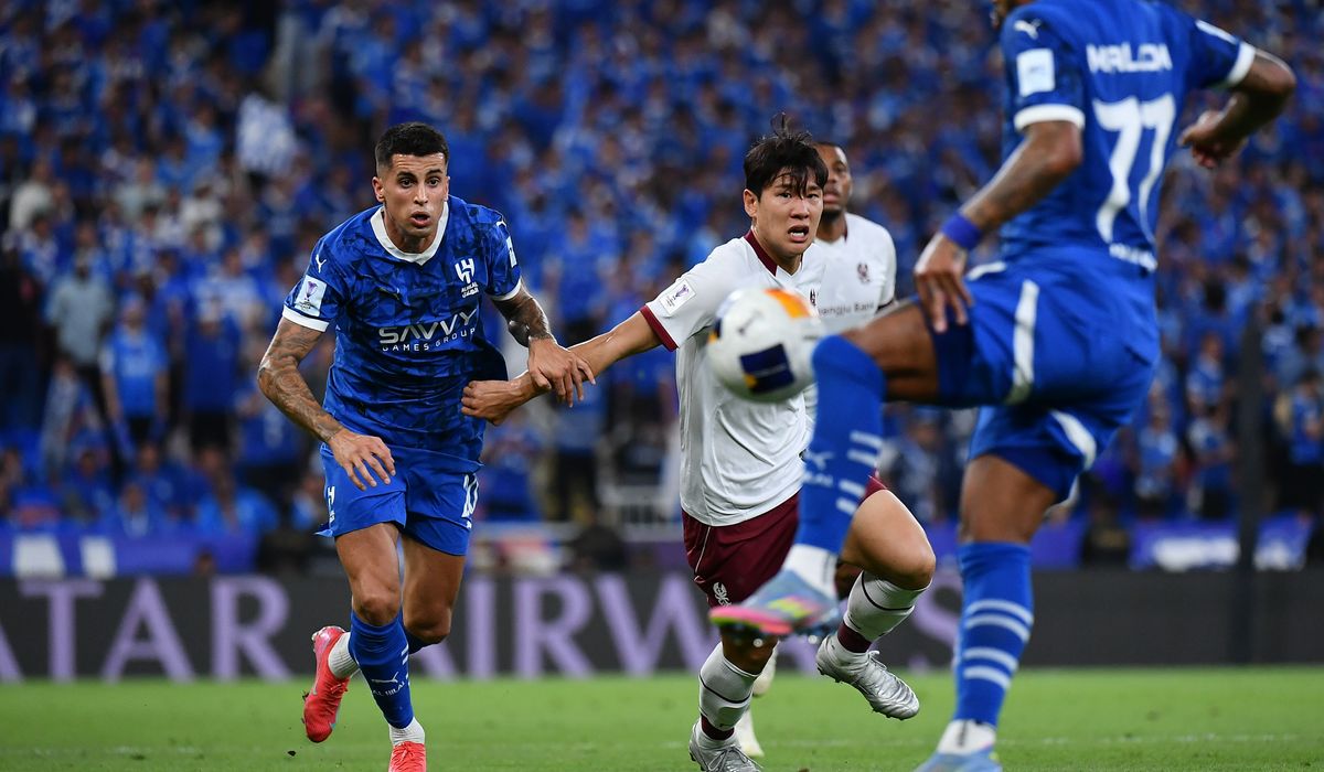 برشلونة يحسم صفقة نجم الهلال