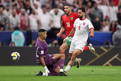 الرياض يعزز هجومه بالتعاقد مع هداف كأس العرب 2025