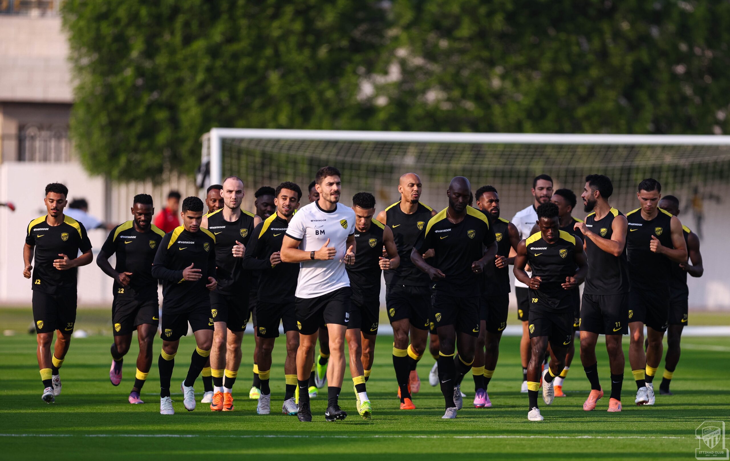 عودة دومبيا وقلق بنزيما.. الاتحاد يستعد لمعركة الاتفاق في جدة