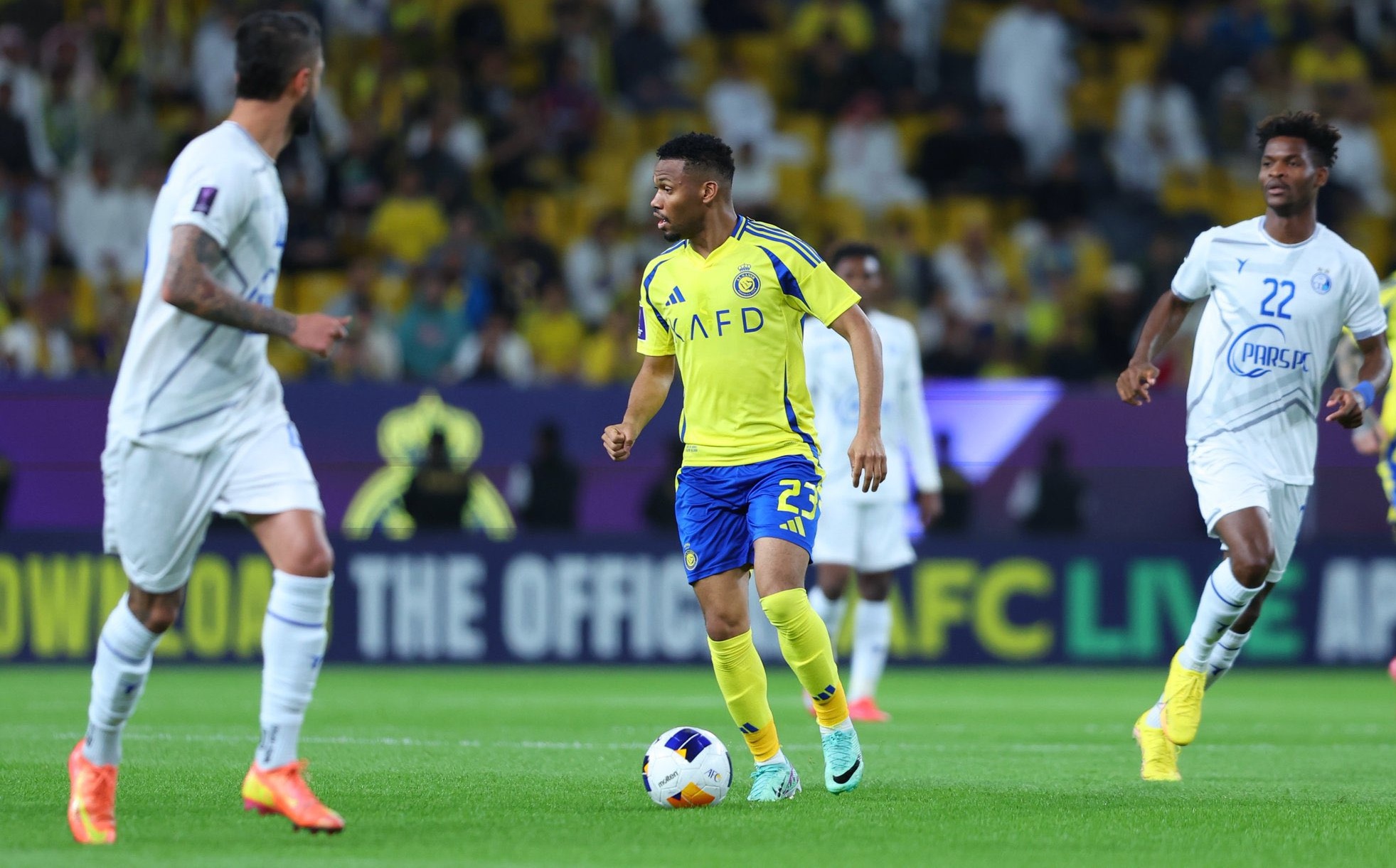 أيمن يحيى مهدد بالغياب عن ديربي الهلال