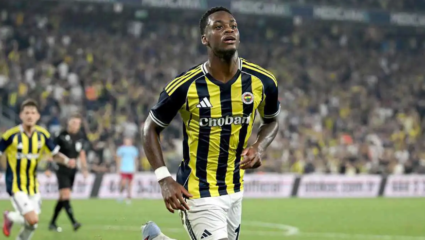 إعارة جديدة ومسار غامض.. جون دوران يطرق أبواب الدوري الروسي