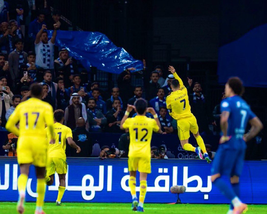 غضب رونالدو يشعل أزمة ميركاتو الشتاء.. «تعطيل الهلال مرفوض» يتصدر إكس