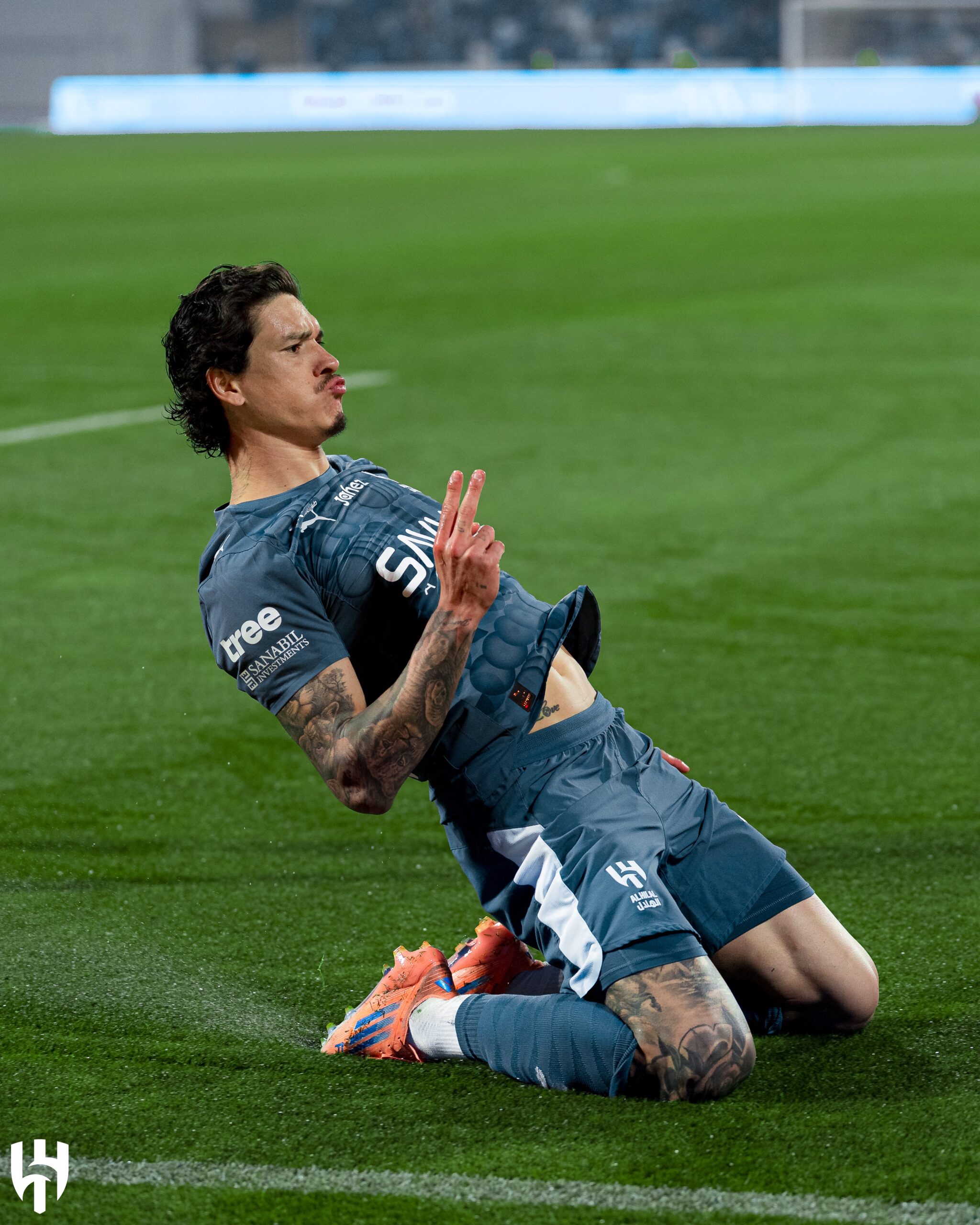 فنربخشة يستهدف داروين نونيز.. ونجم مانشستر يونايتد خطة بديلة