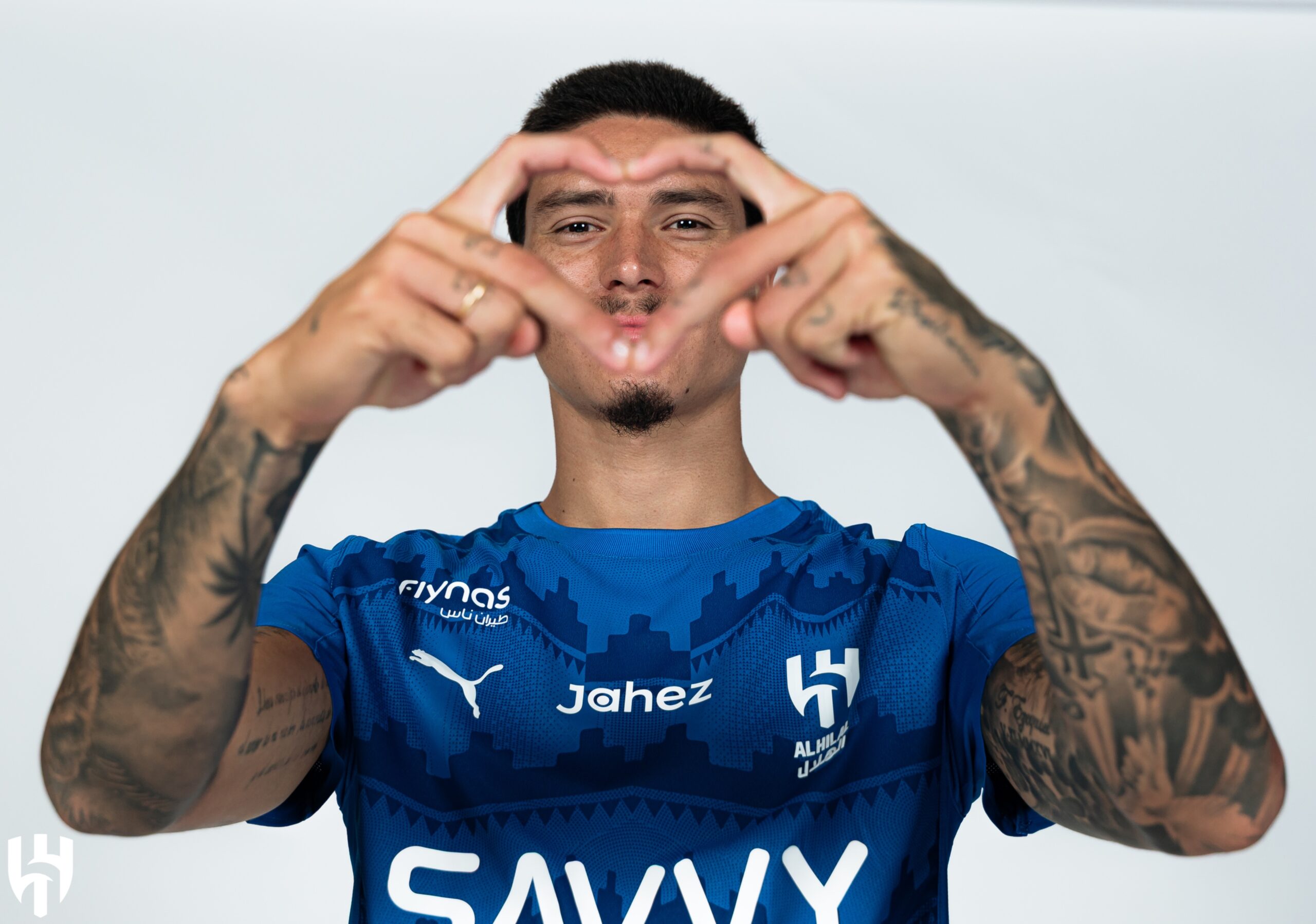 بعد التعاقد مع بنزيما.. الهلال يوافق على رحيل نونيز إلى فنربخشة