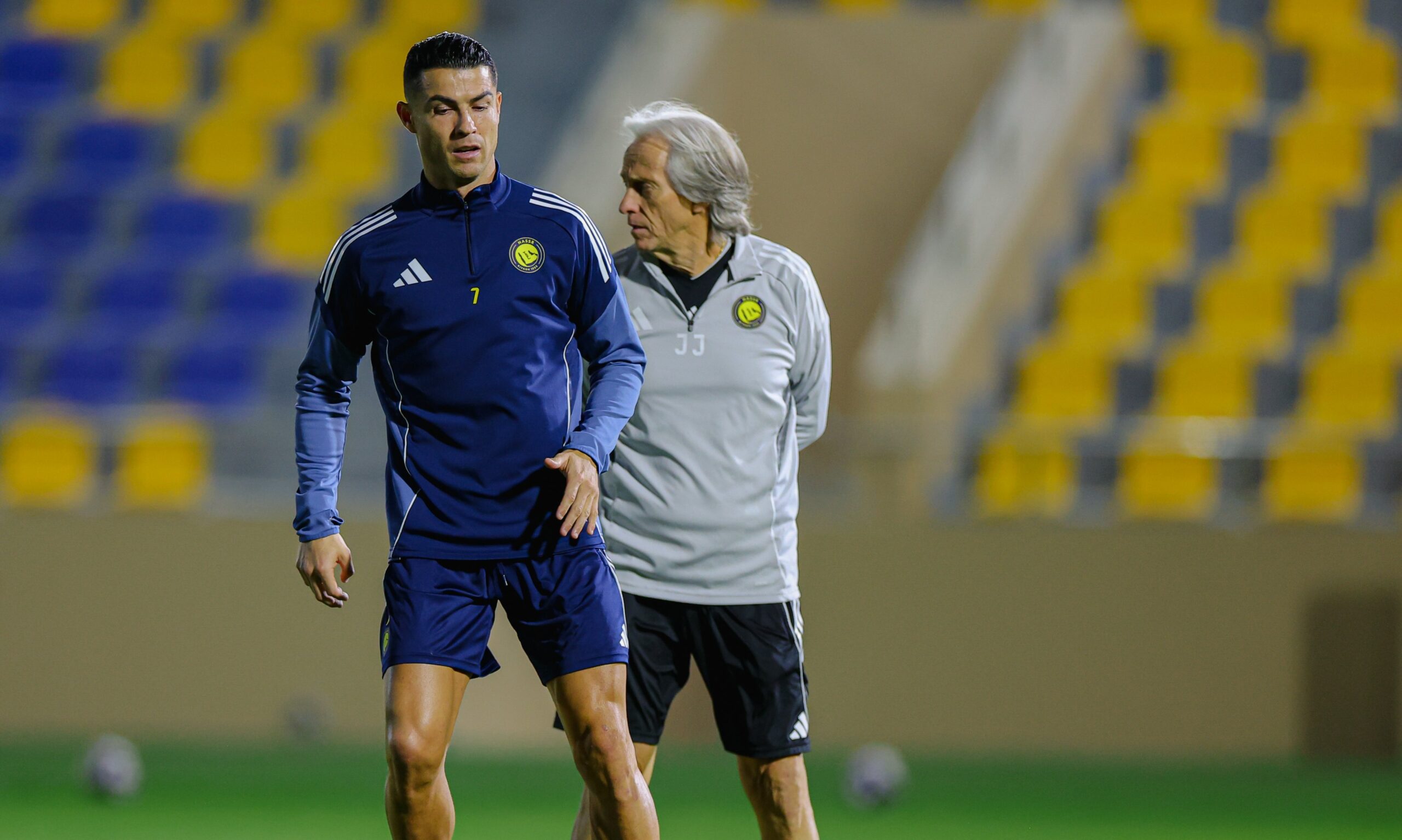 جيسوس يعيد نجومه الثلاثة لتعزيز صفوف النصر