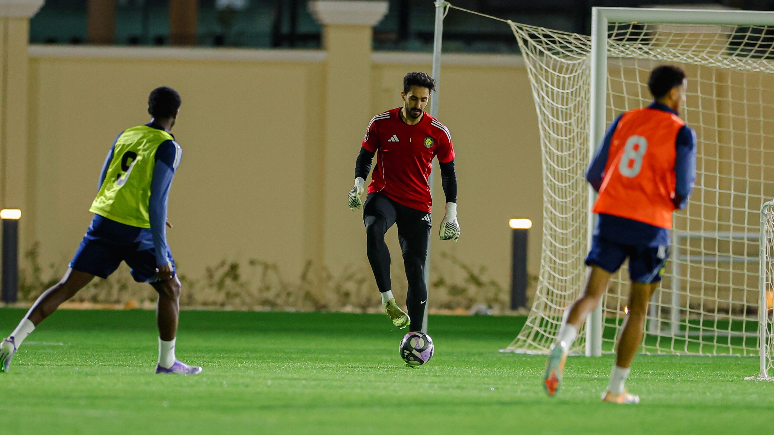 وكيل نواف العقيدي يعلق على مستقبله مع النصر