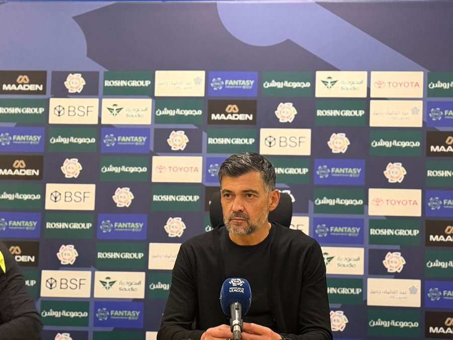 «حقائق لا تُنكر».. كونسيساو يفتح النار على التحكيم عقب كلاسيكو الاتحاد والنصر