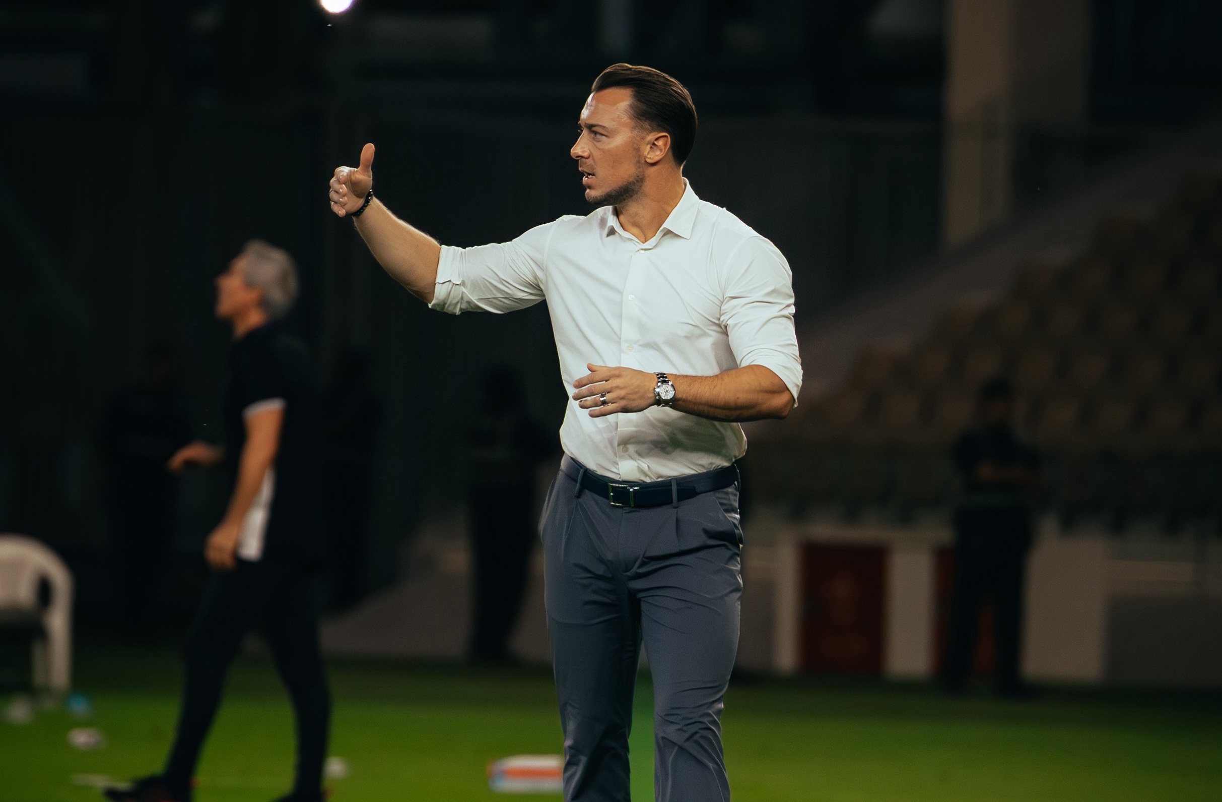 يايسله يشيد بروح لاعبي الأهلي بعد الفوز المثير على شباب أهلي دبي