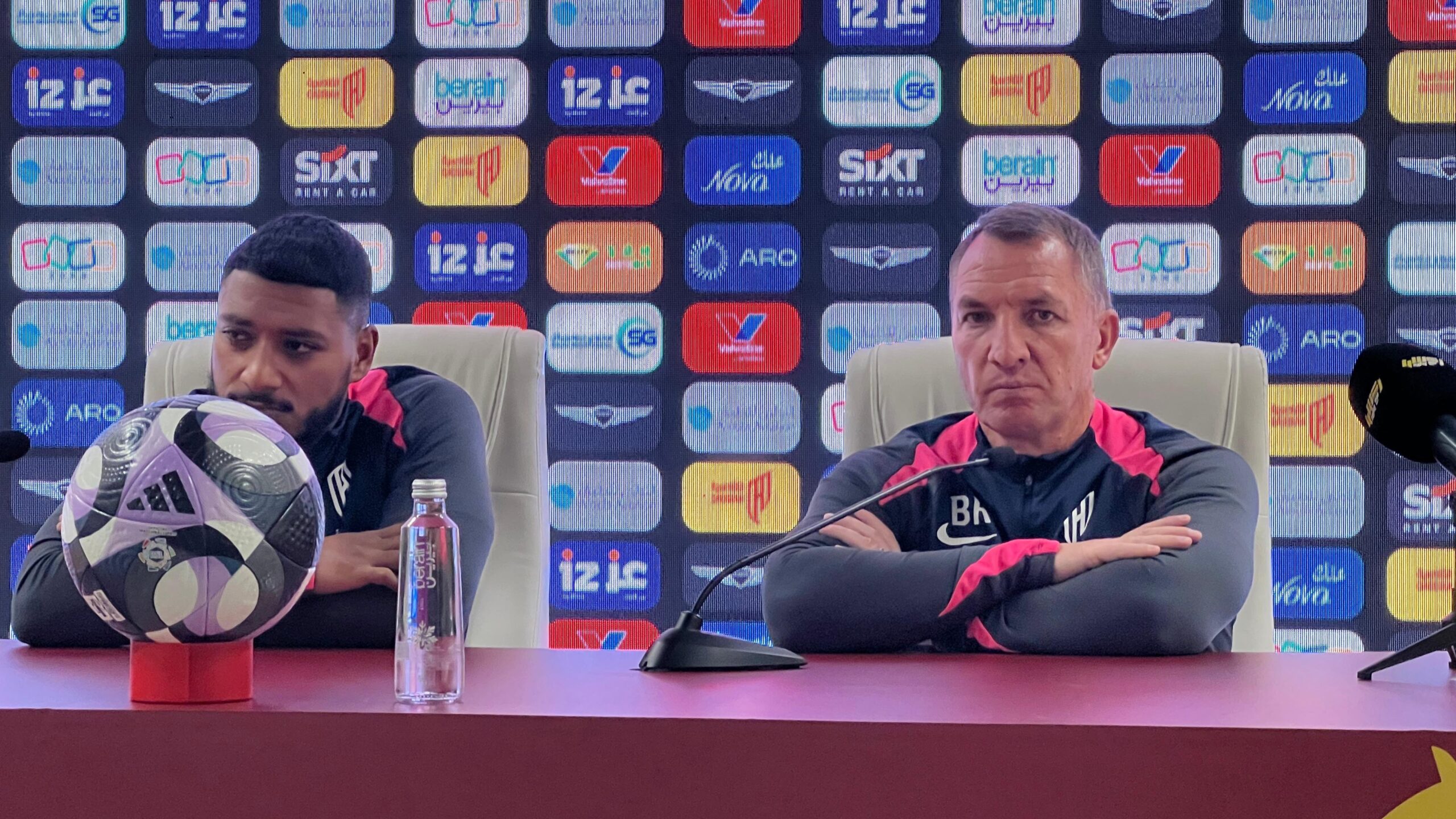 رودجرز يشيد بسعد الشهري قبل مباراة القادسية ضد الاتفاق