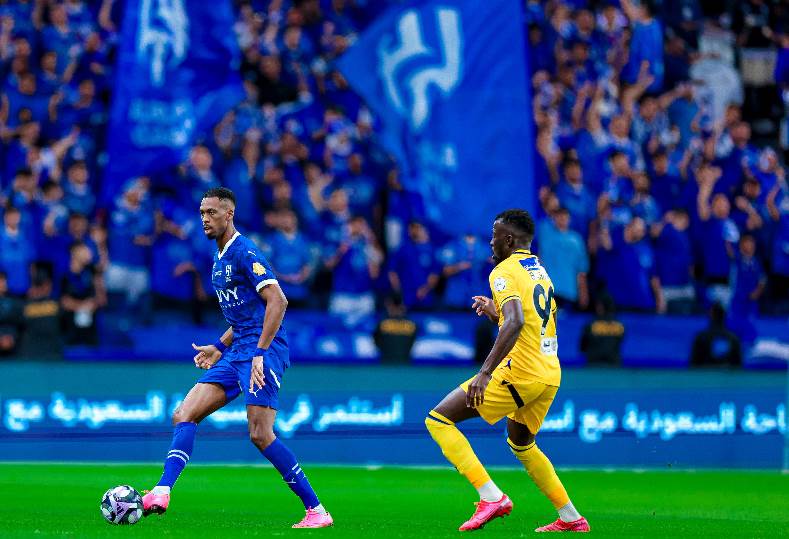 التعاون يعلن نفاد تذاكر مواجهة الهلال في دوري روشن
