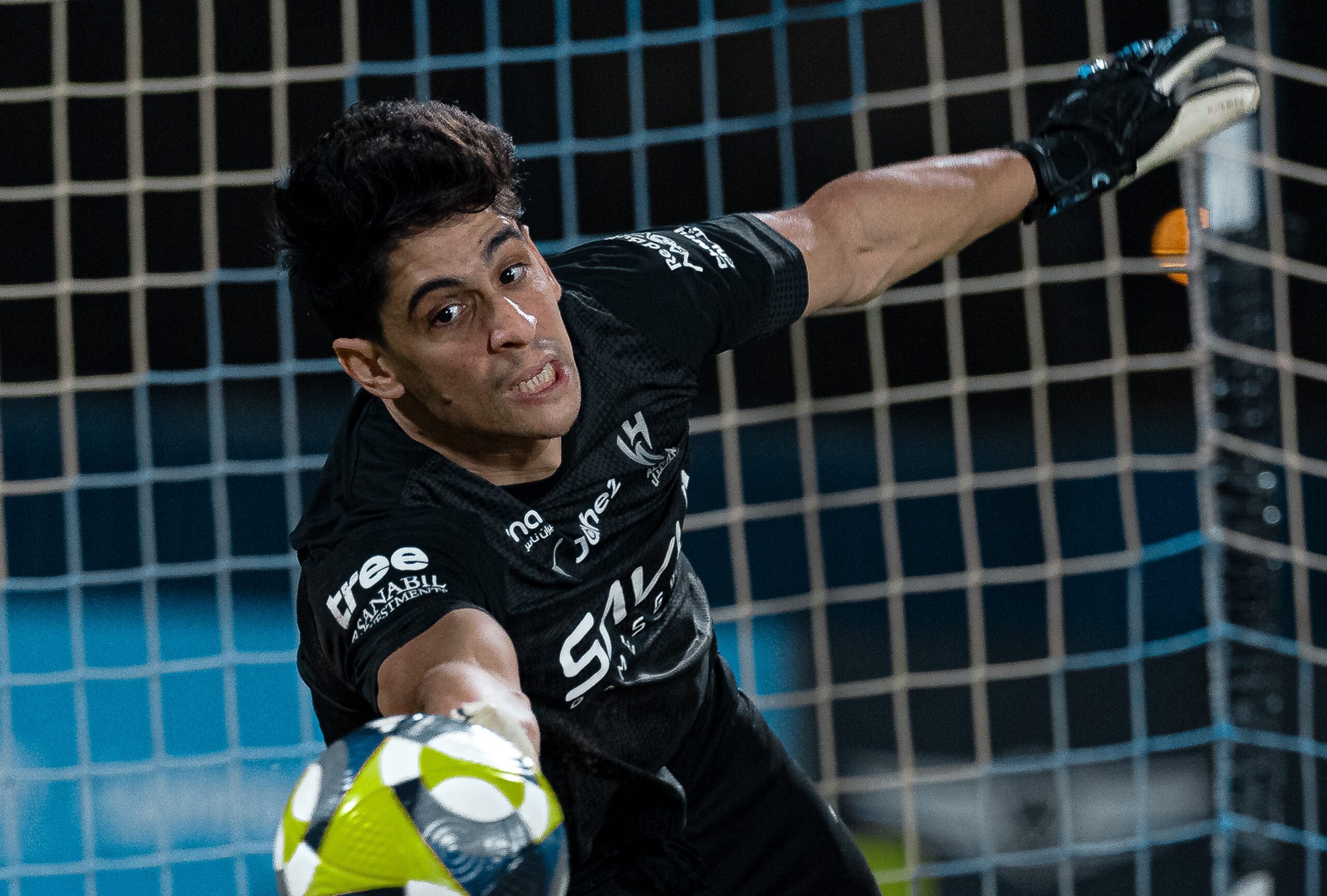 رسميًا.. الهلال يكشف سبب غياب ياسين بونو عن مباراة الهلال وشباب الأهلي