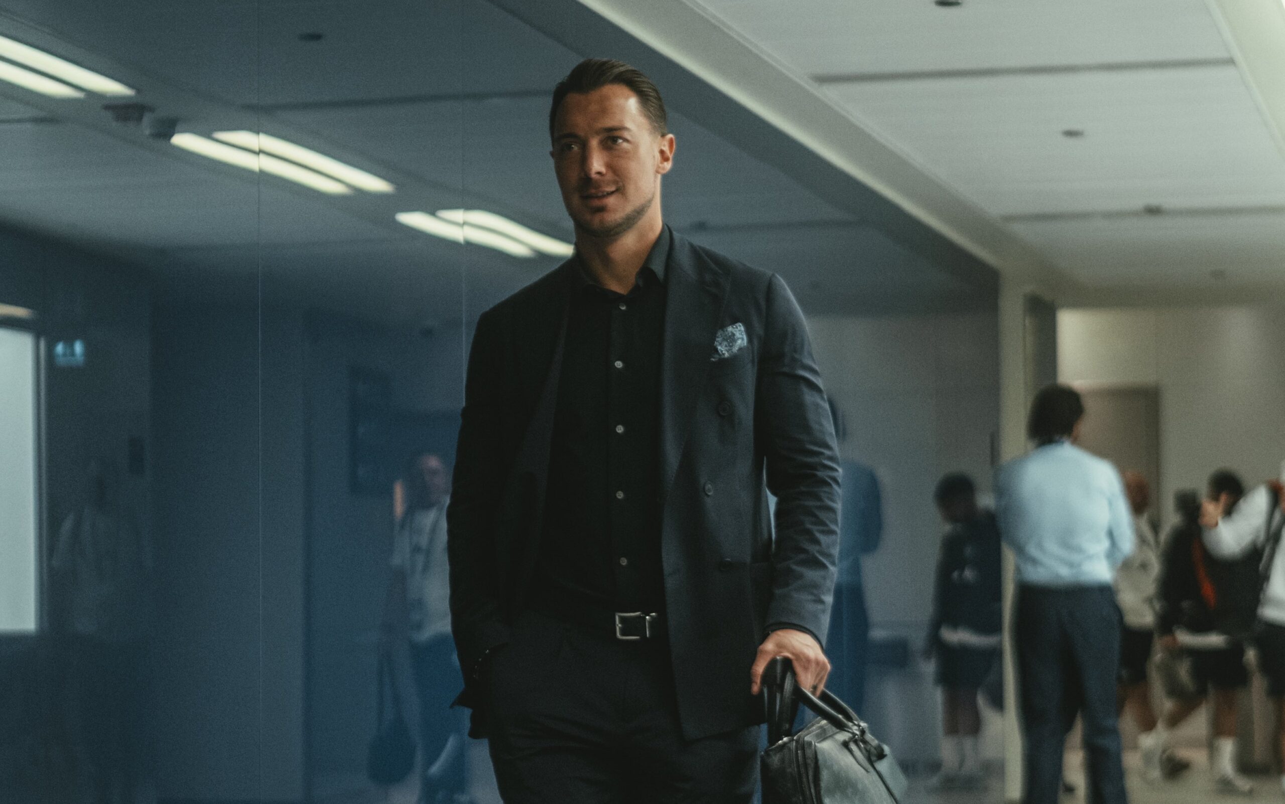 قرار تكتيكي من يايسله قبل مباراة الأهلي والشباب في دوري روشن