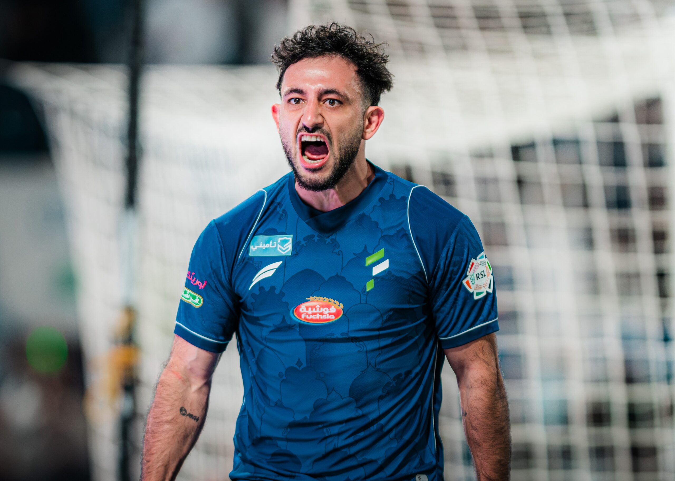 ضربة موجعة للنموذجي.. الإصابة تُغيب فارجاس عن صدام التعاون