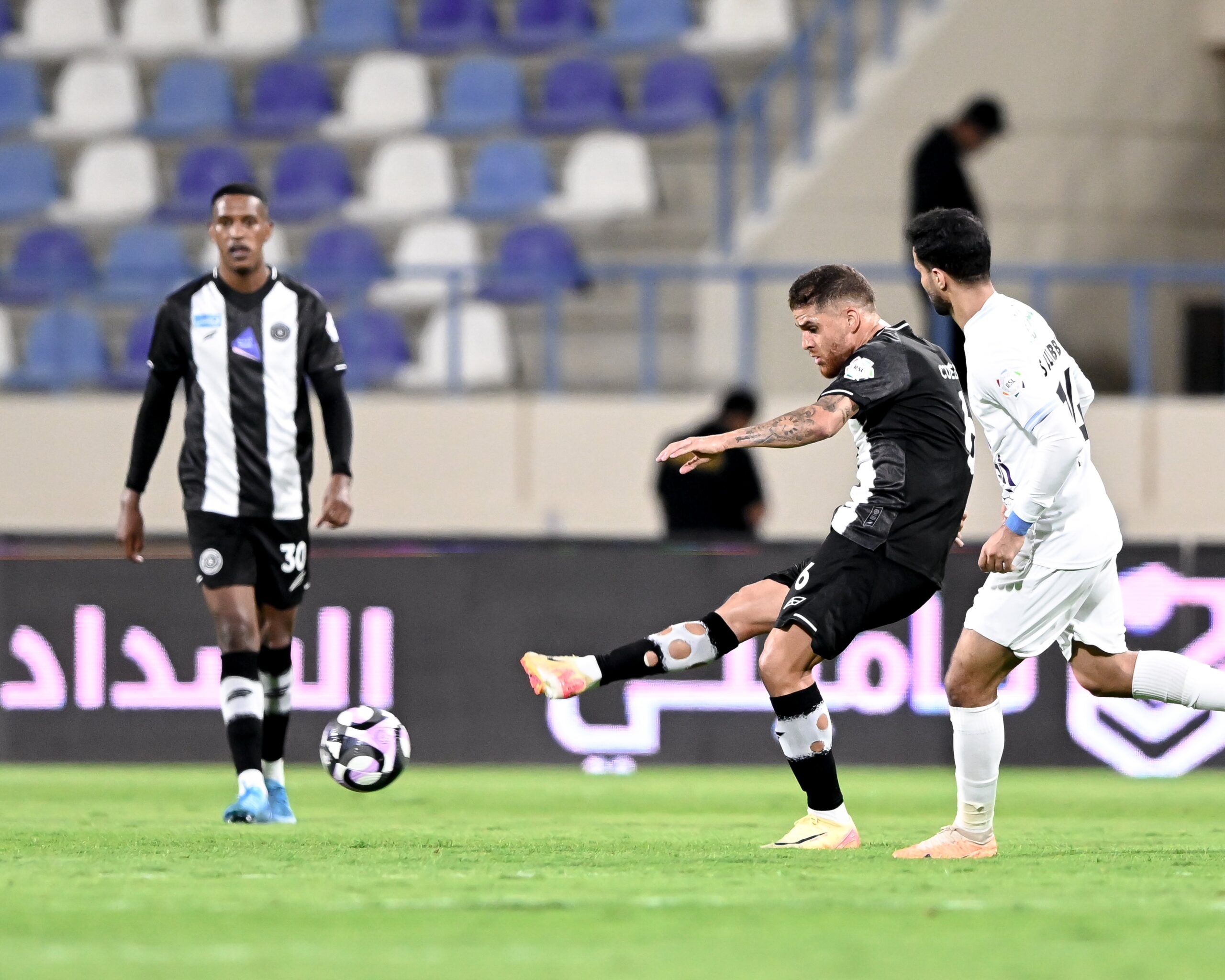 التشكيل الرسمي لمباراة الشباب ضد الأخدود في دوري روشن