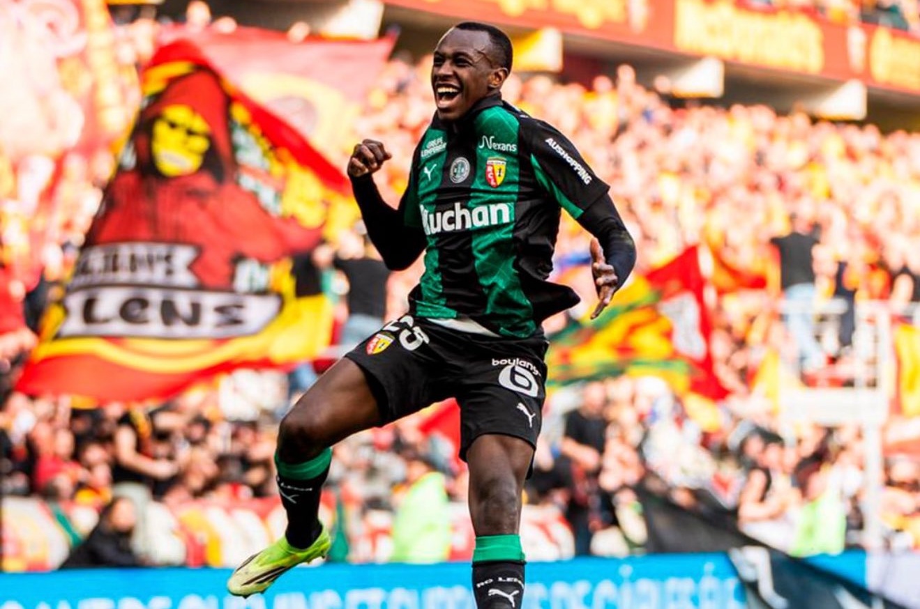 مستقبل سعود عبدالحميد.. روما يكشف حقيقة رحيل نجم الأخضر نهائياً إلى لانس